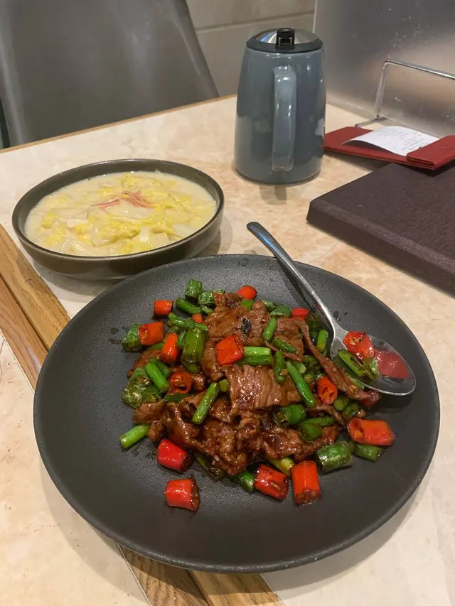 香炒和牛配彩椒