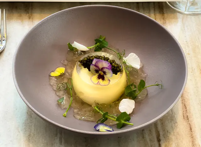 Dior Egg