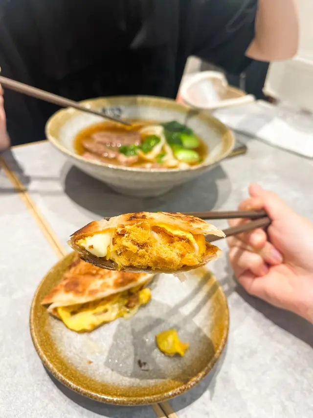 芝士肉鬆雞蛋手工手抓餅