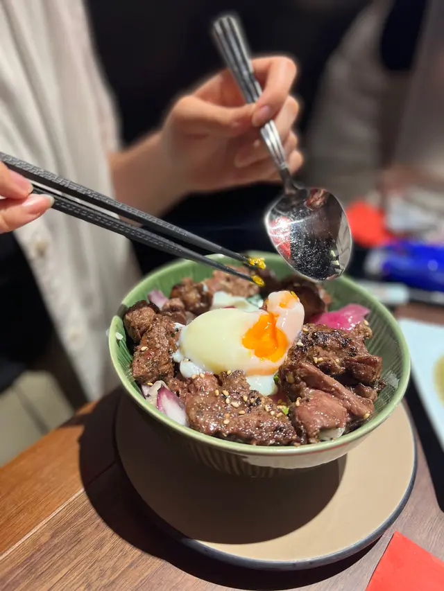 一口燒牛丼
