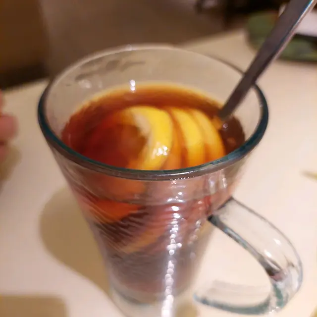 跟餐熱檸茶