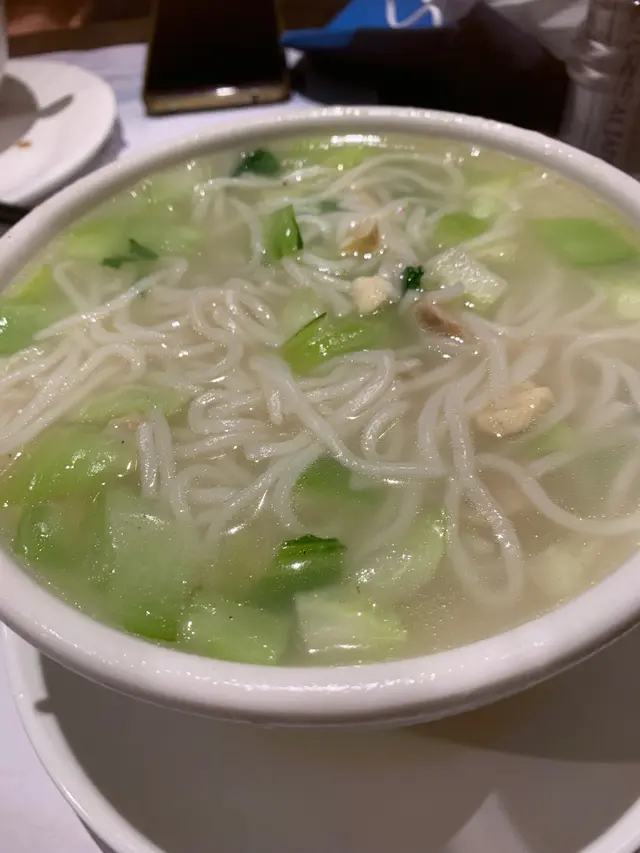 嫩雞煨麵