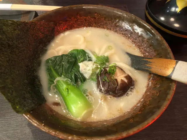 特上壽司盛盒配稻庭麵