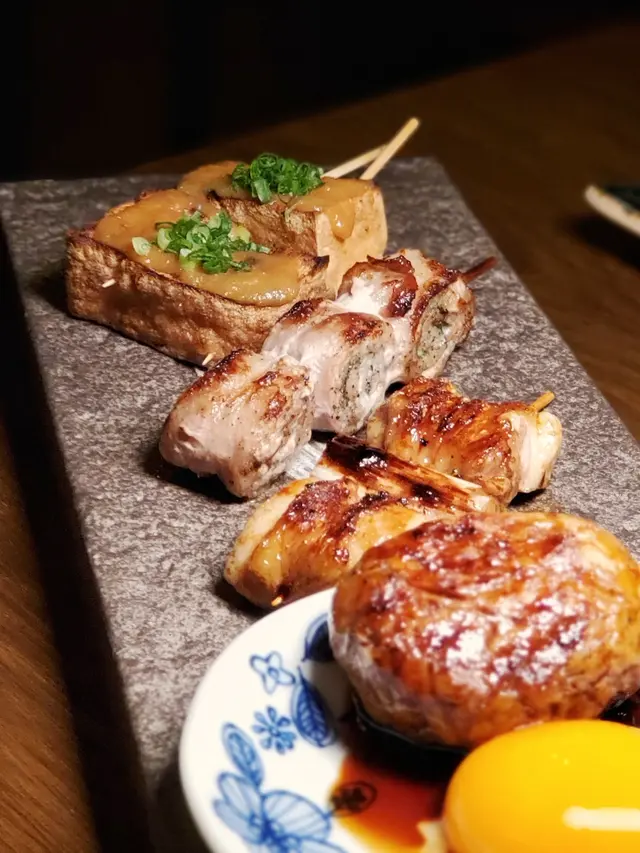 紫葉豚肉卷、大蔥雞肉、炸豆腐、免治雞肉串