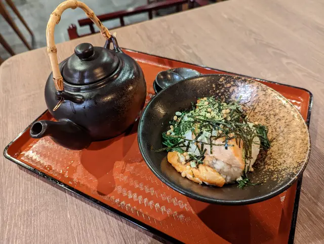 燒三文魚茶漬飯