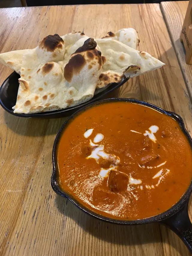 Paneer Makhani with naan