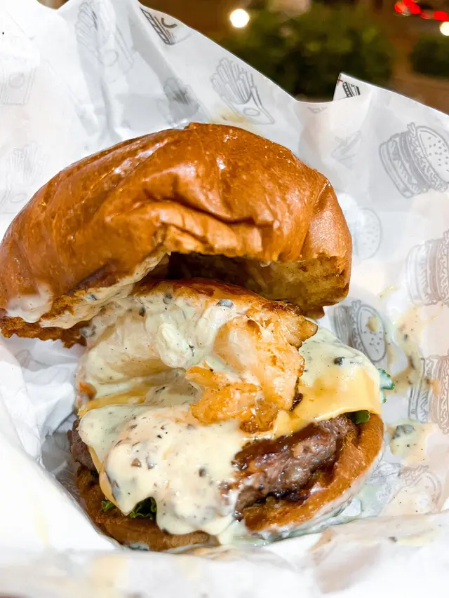 波士頓龍蝦安格斯牛肉松露漢堡