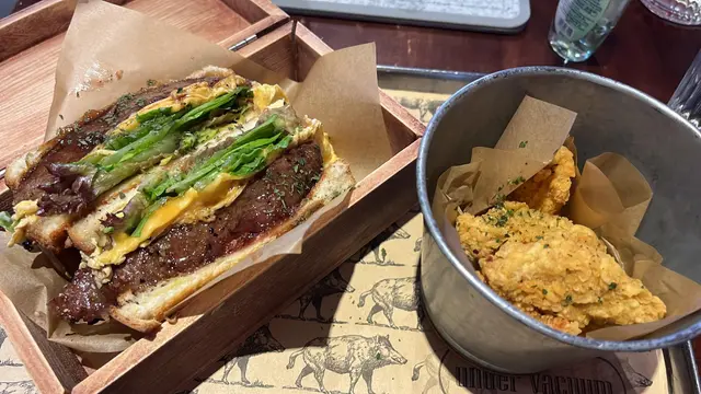 Lunch,加$10炒蛋，$28牛油果