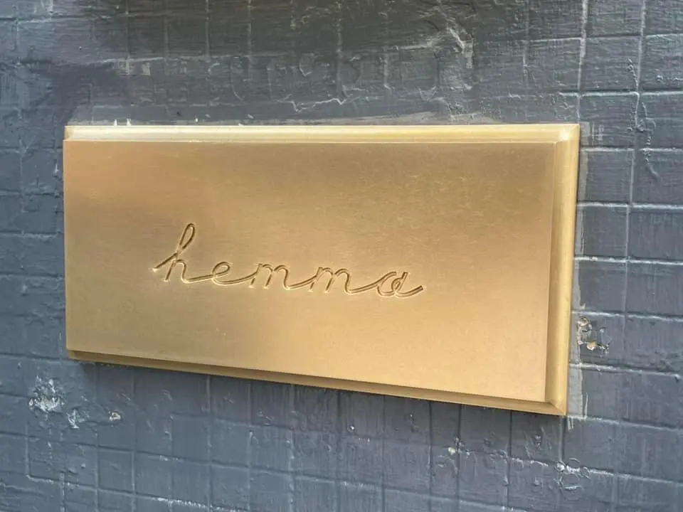 Hemma