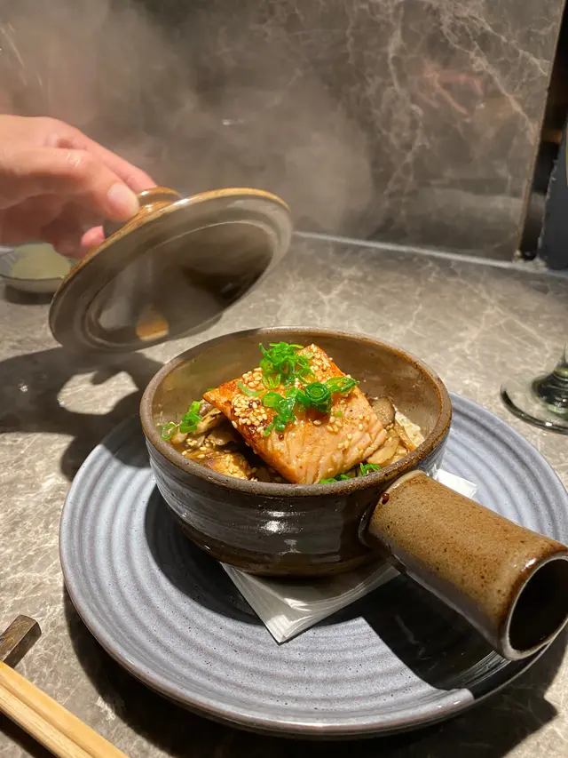 SAKE CLAYPOT RICE