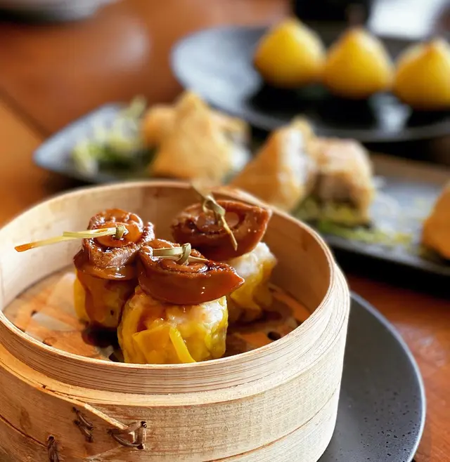 原隻鮑魚燒賣