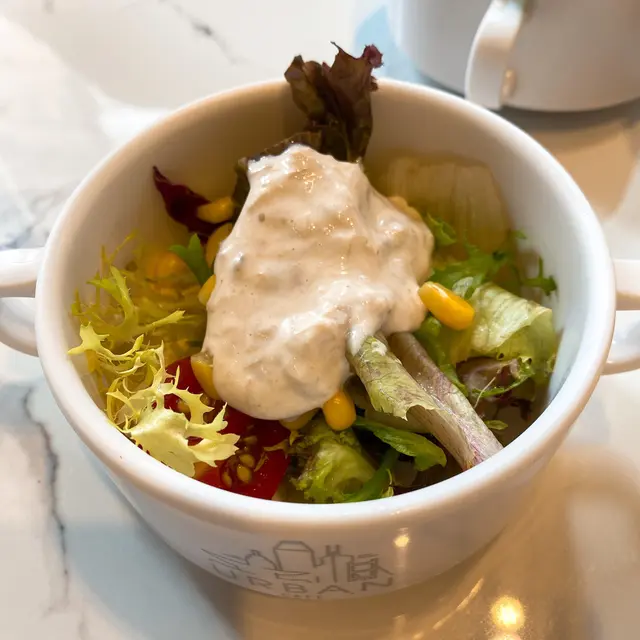 吞拿魚粟米野菜沙律