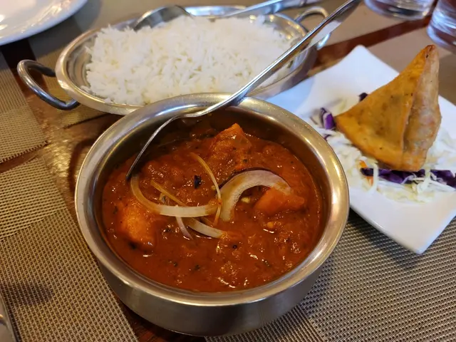 瑪沙拉雞肉配白飯