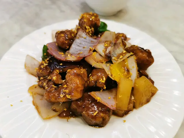 黑醋桂花咕嚕肉