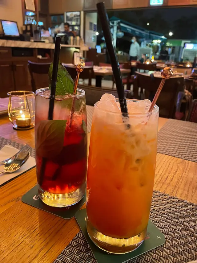 Apple Bangkok, Fruit flow