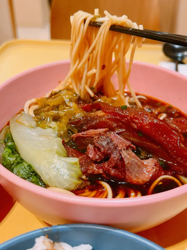 紅燒半筋半肉陽春麵