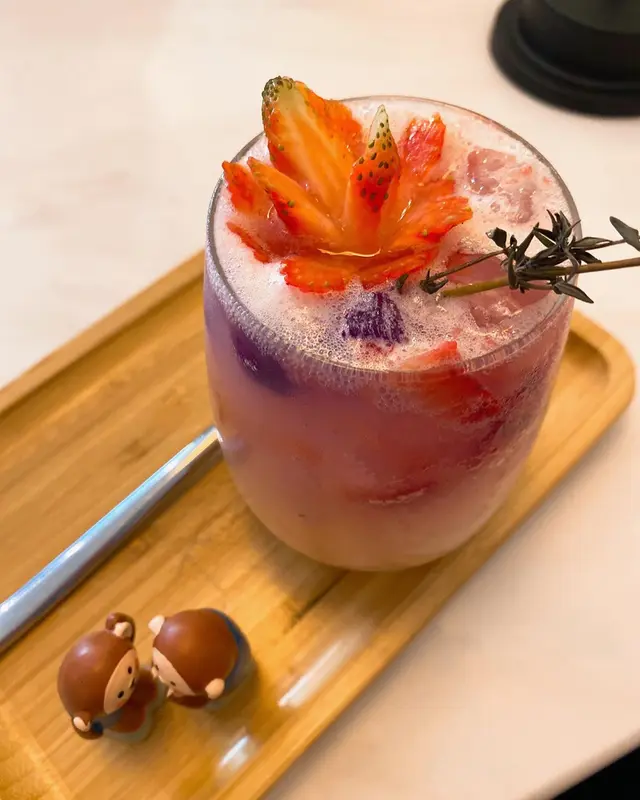 Strawberry Yakult Soda