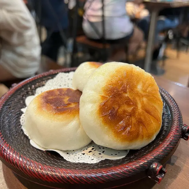 京蔥香煎菜肉包