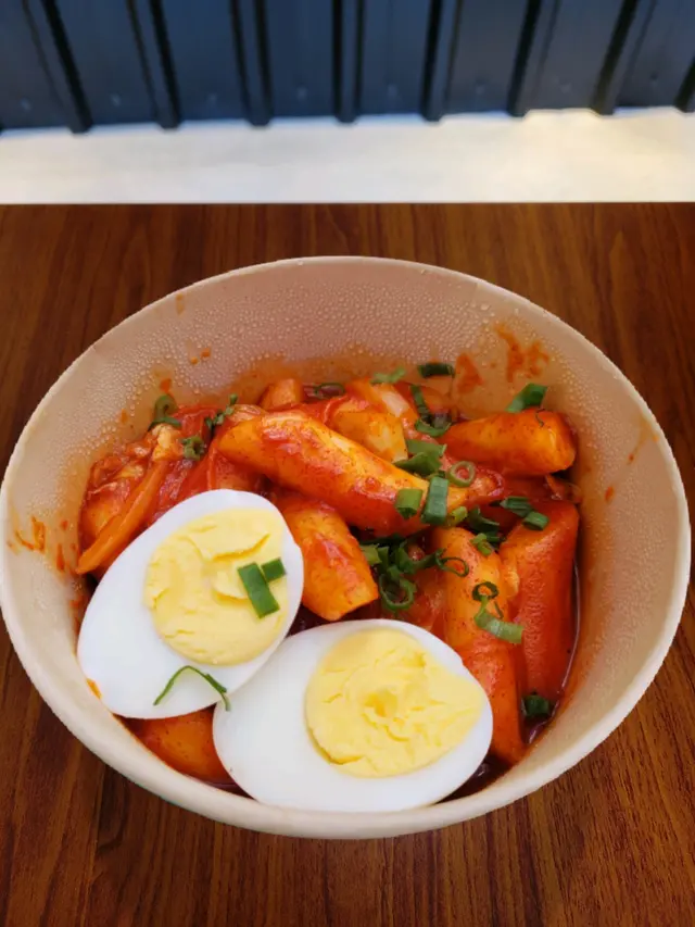 甜甜辣辣年糕杯