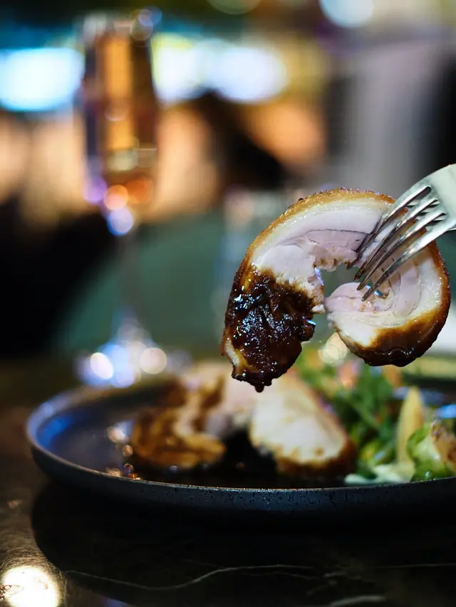 Grilled Suckling Pig Roll