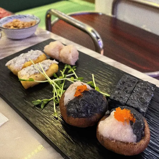 墨魚汁烏結糖 太極冬菇