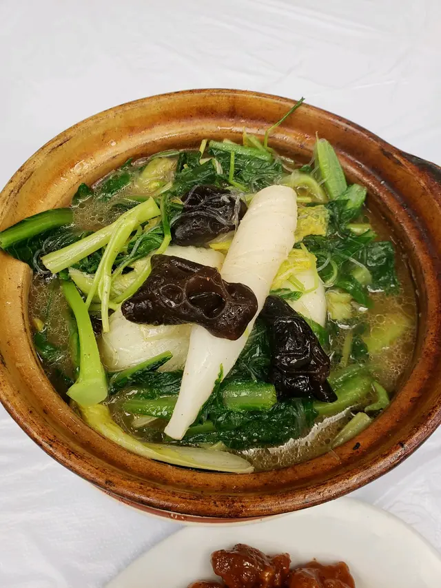 粉絲海味什菜煲