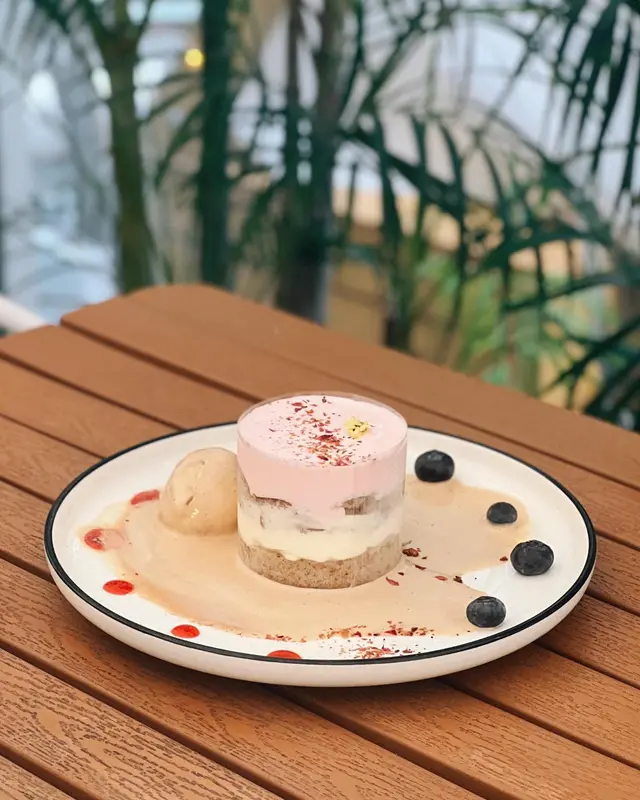 玫瑰伯爵茶奶蓋瀑布蛋糕