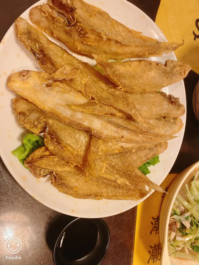 呢款菜係經 事頭婆推薦之下食到Hidden Menu,炸到脆一脆連魚頭都食得😋魚肉白,唔腥,配埋喼汁係可以空口食曬成碟🥢