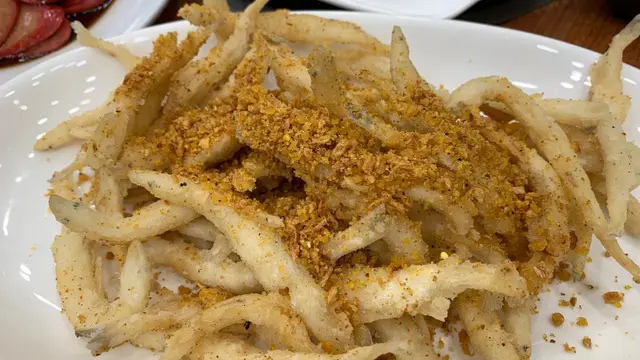 椒鹽白飯魚