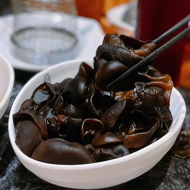 黑雲耳有補血、預防冠心病等嘅功效