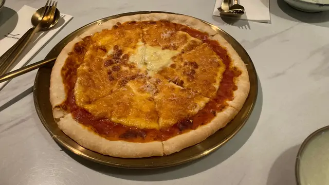 芝士四重奏薄餅