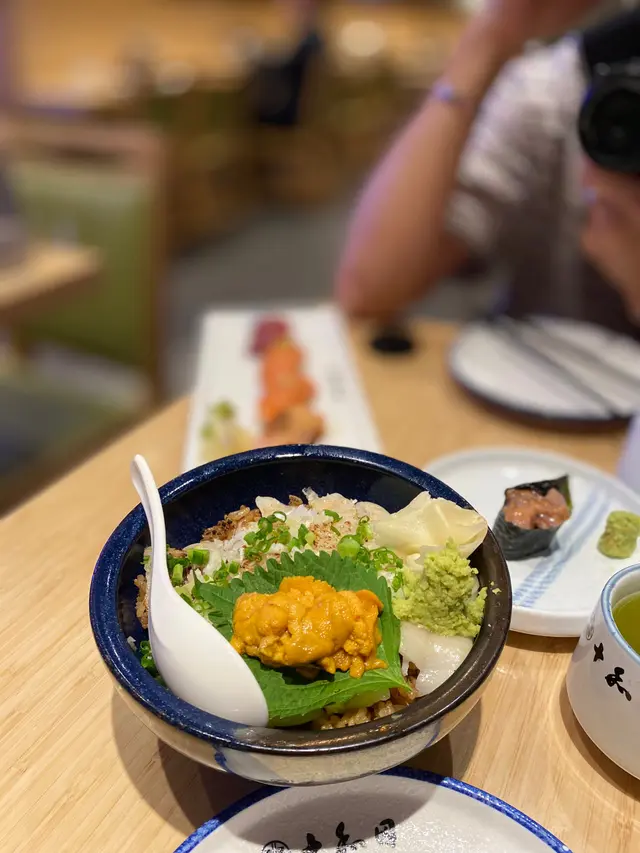 火炙左口魚邊丼