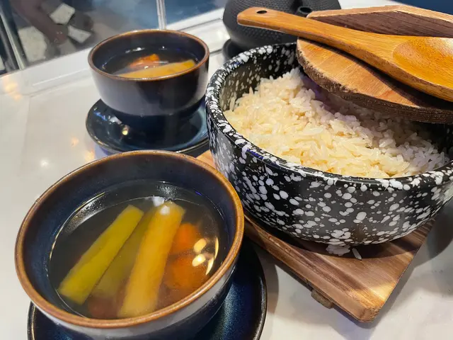 鳳梨涼瓜干貝燉龍骨