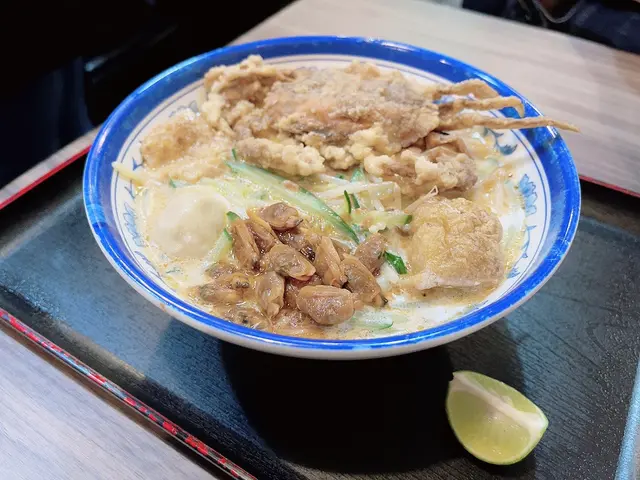 原隻炸軟殼蟹蜆肉無味精椰爺秘傳叻沙摻摻