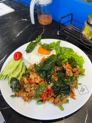Pad     Kaprao  Nuea    🥩