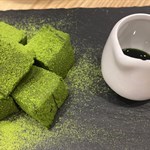 有啲似食緊啫喱…冇咗煙靭嘅感覺…抹茶味道好淡…呢個係呢間店嘅主打...真係好失望..一啲都唔好食