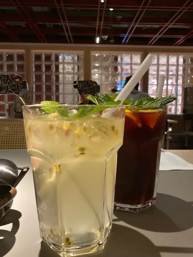 洛神花鮮橙特飲 x 衝上雲霄百香果雞尾酒