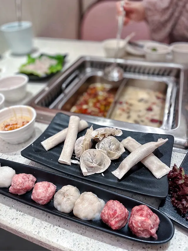 餃子綜合盤