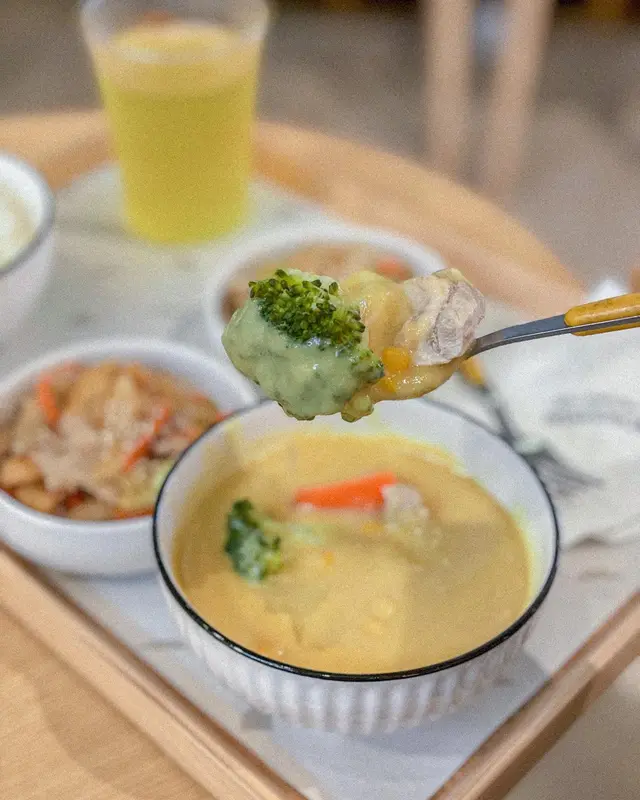 北海道產甜粟米雞肉豆乳濃湯