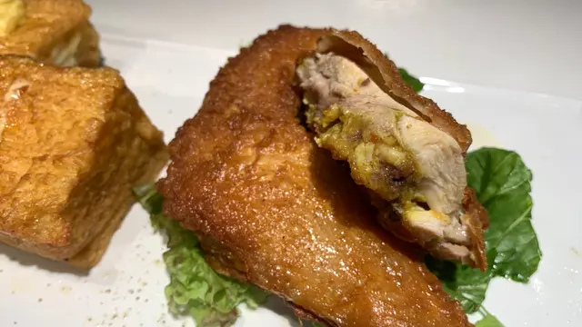炸雞髀配金鏄多士