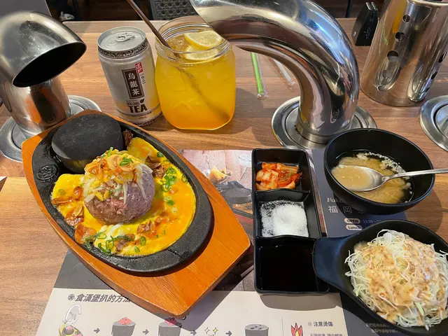 芝士蛋蒜和牛漢堡扒