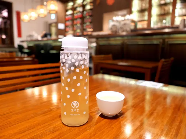 黃小茶