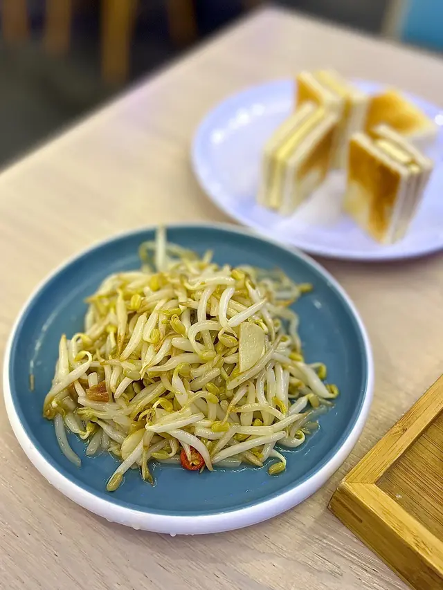 咸魚炒怡保芽菜