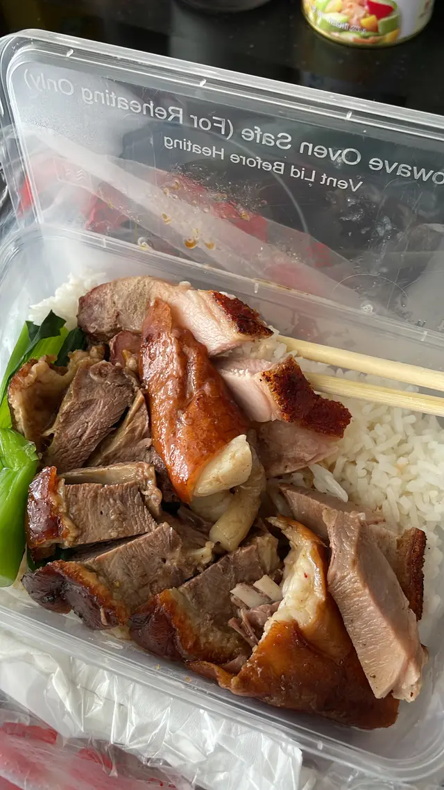 燒肉既皮太少又唔脆