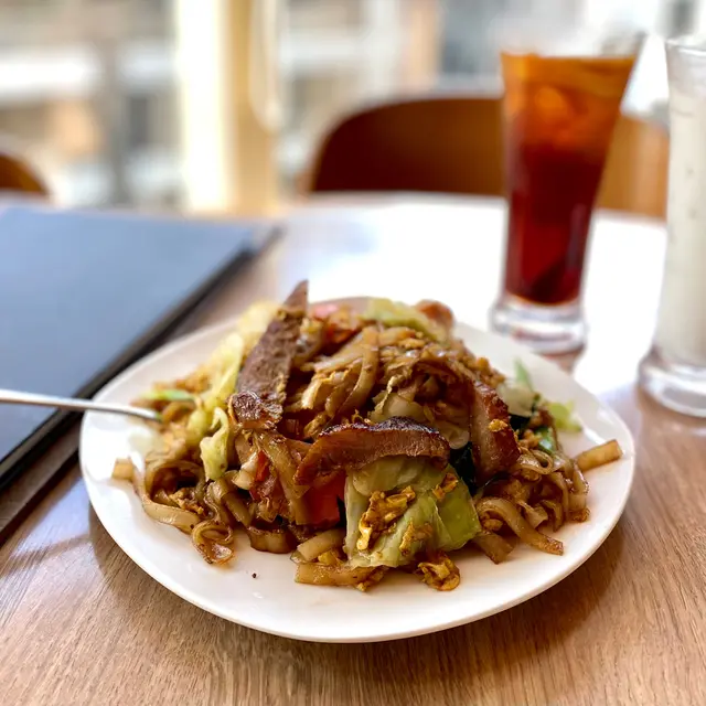 泰式豬頸肉乾炒河