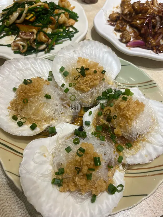 粉絲蒜蓉蒸扇貝
