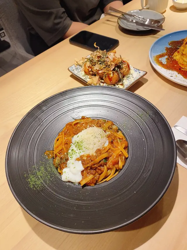 味噌牛肉醬溫泉蛋扁意粉