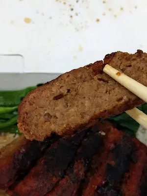Impossible Pork 不可能（素）叉燒飯