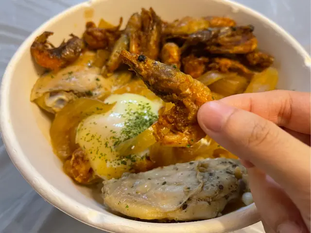 不顧儀態一人餐B