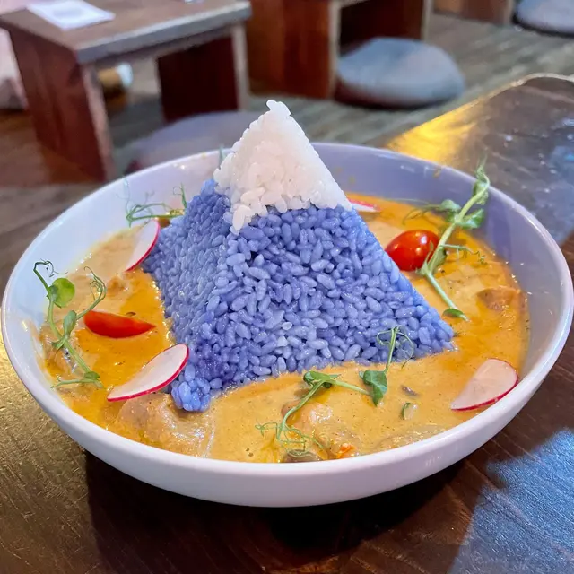 富士山黑豚肉咖哩飯